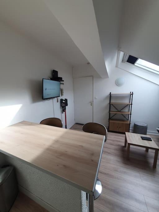 Appartement Le Studio Du Moulin à Charleville-Mézières Extérieur photo